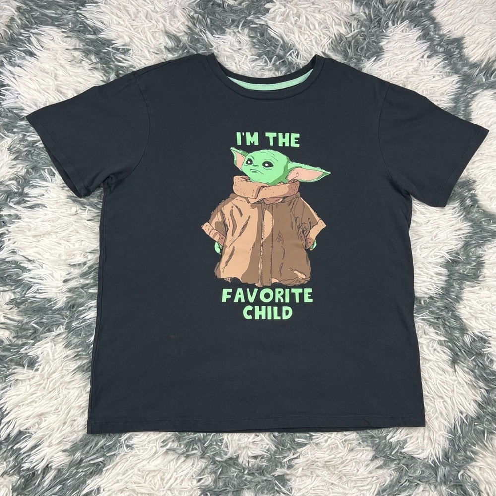 Disney Star Wars Women’s Black The Mandalorian Yoda T-shirt Size Medium